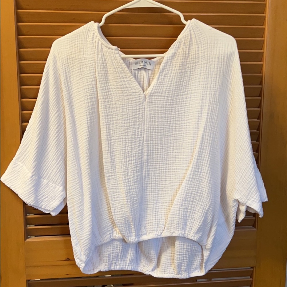 Womens White Top Size Small